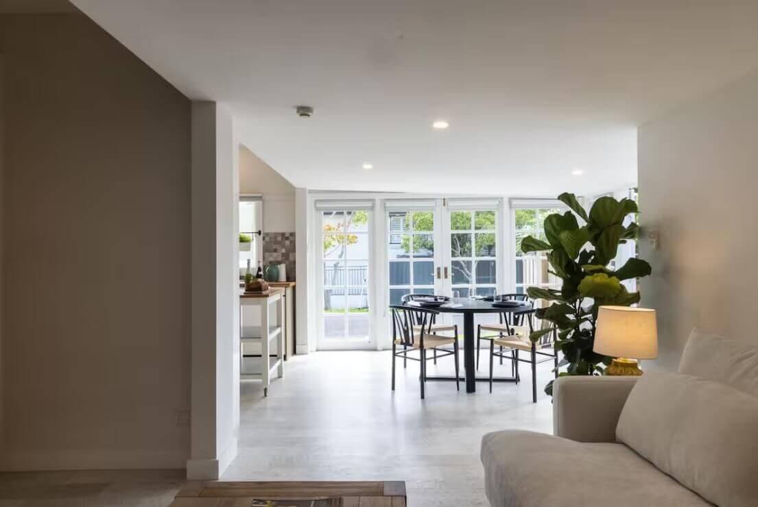 Open plan kitchen and dining at Chilli's Cottage in Davistown